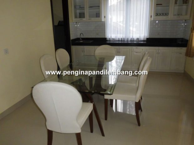 Villa Istana Bunga Villa Sikas 5 Kamar Konsep Minimal