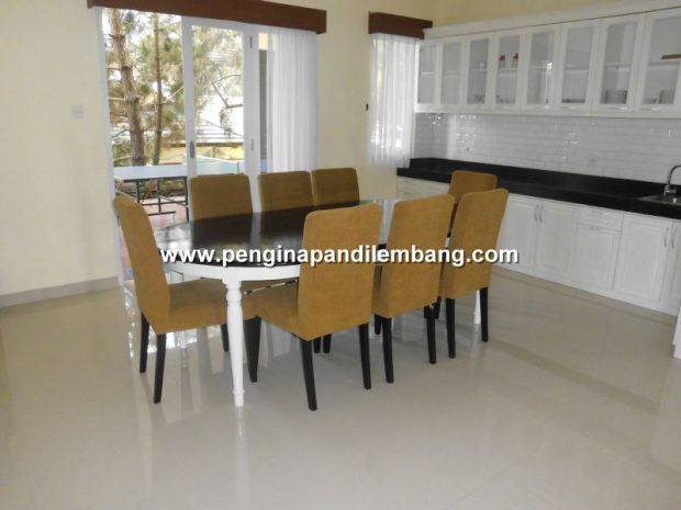 Villa Istana Bunga Villa Sikas 4 Kamar Konsep Minimalis