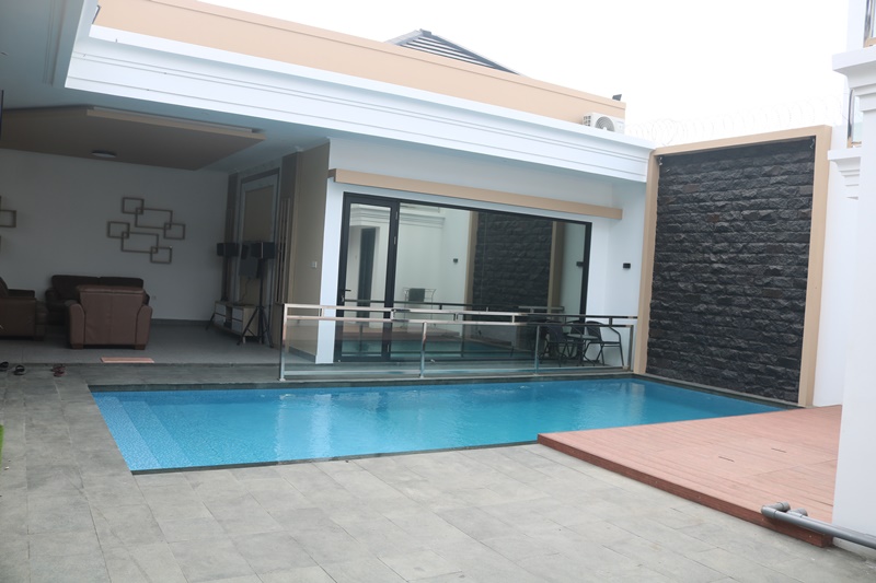 Villa Putih Cisaroni 3 Kamar