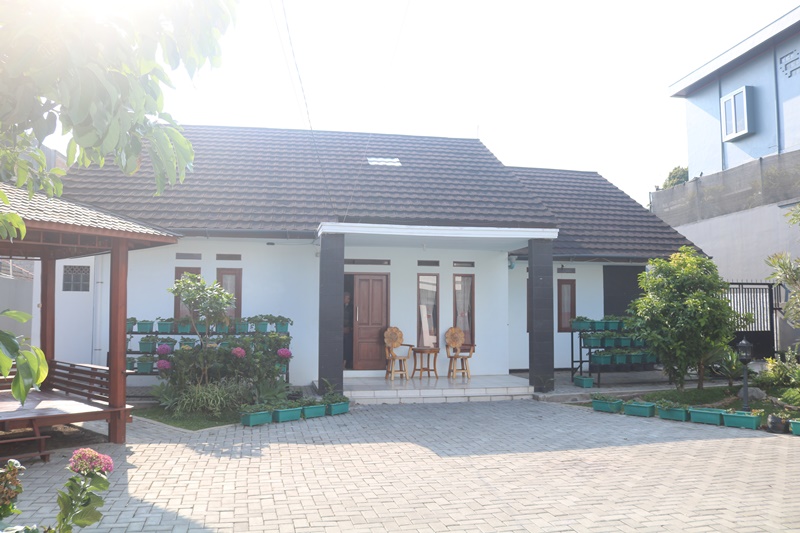 Villa Dinar 4 Kamar Private Pool
